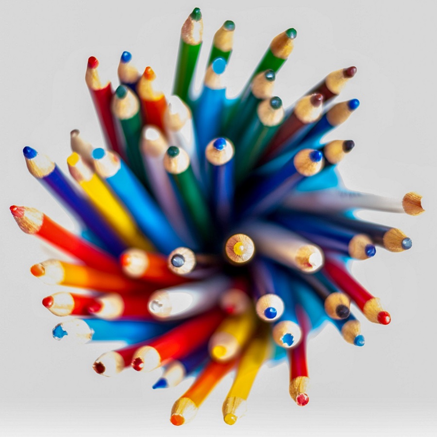 The Ultimate Guide to Choosing the Best Colored Pencils