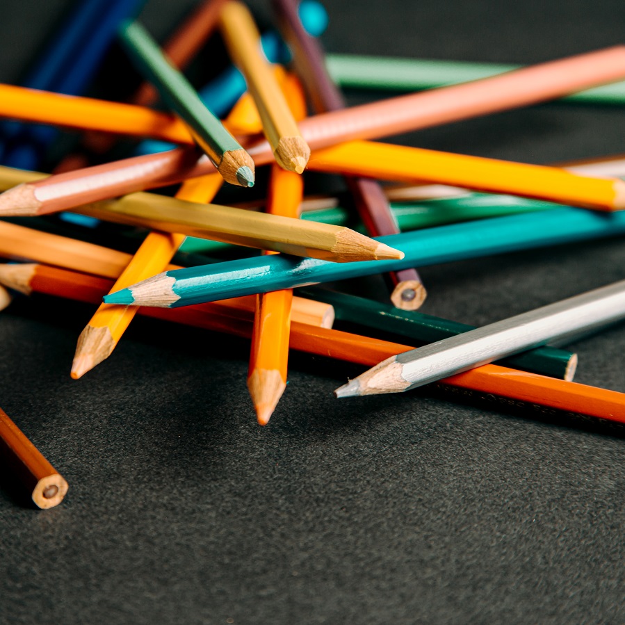 What Makes the Best Colored Pencil Wood?